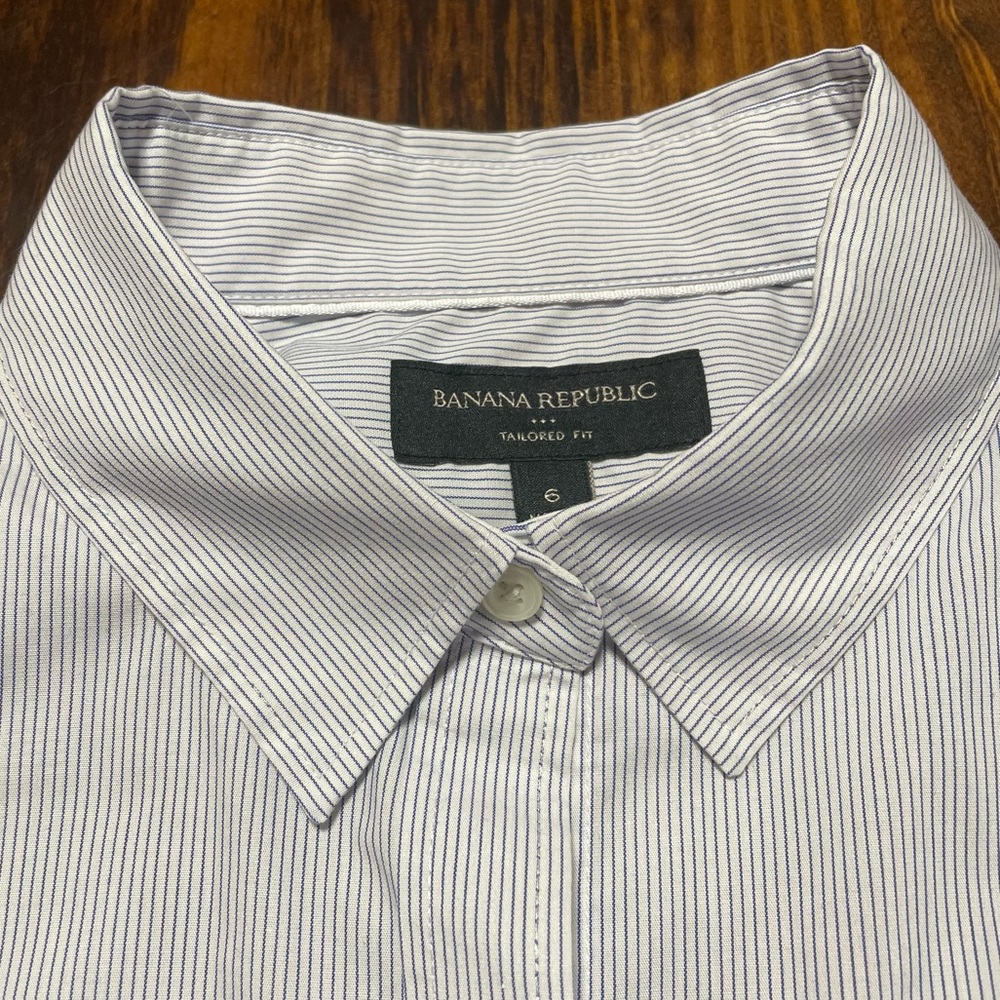 Women’s banana republic button down